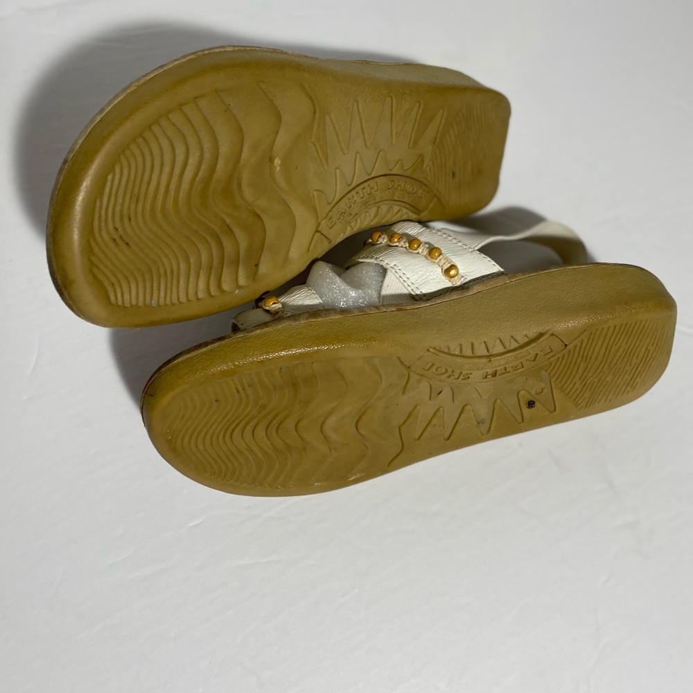Shoes - Picture 5 of 6
